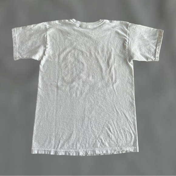 Attack On Titan red and white T shirt size S - Picture 4 of 4